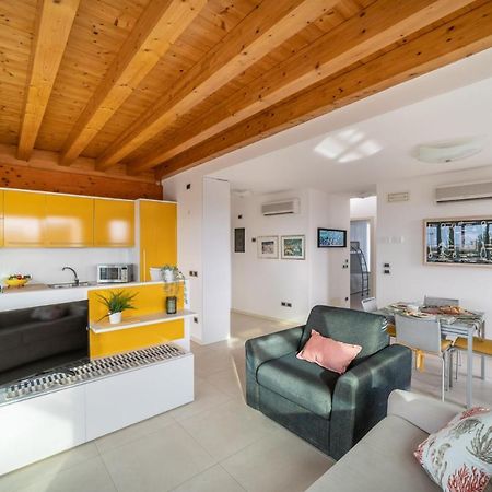 Residenza Ore Felici Lignano Sabbiadoro Exteriör bild