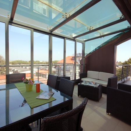 Residenza Ore Felici Lignano Sabbiadoro Exteriör bild