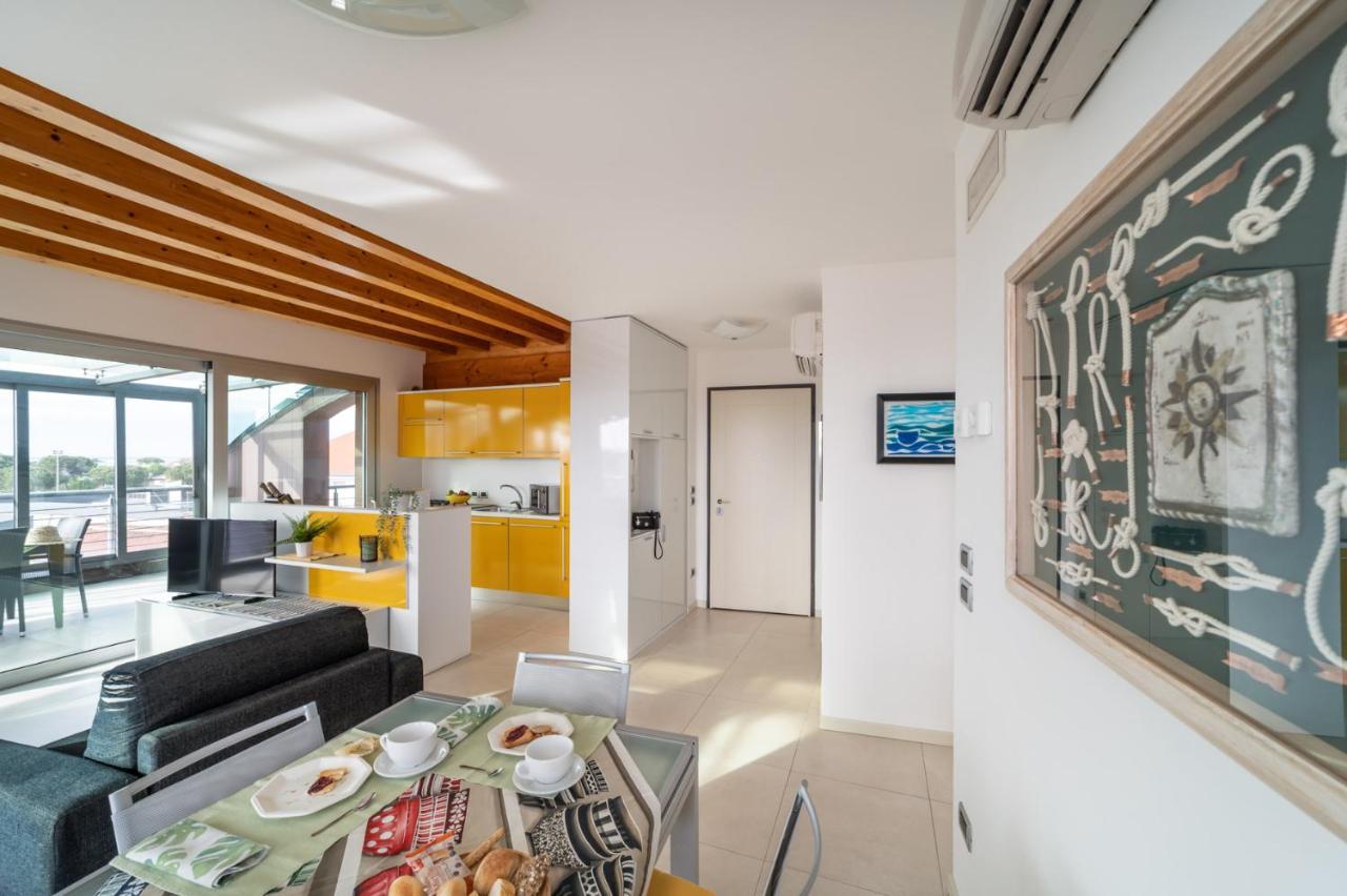 Residenza Ore Felici Lignano Sabbiadoro Exteriör bild