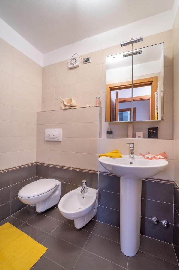 Residenza Ore Felici Lignano Sabbiadoro Exteriör bild