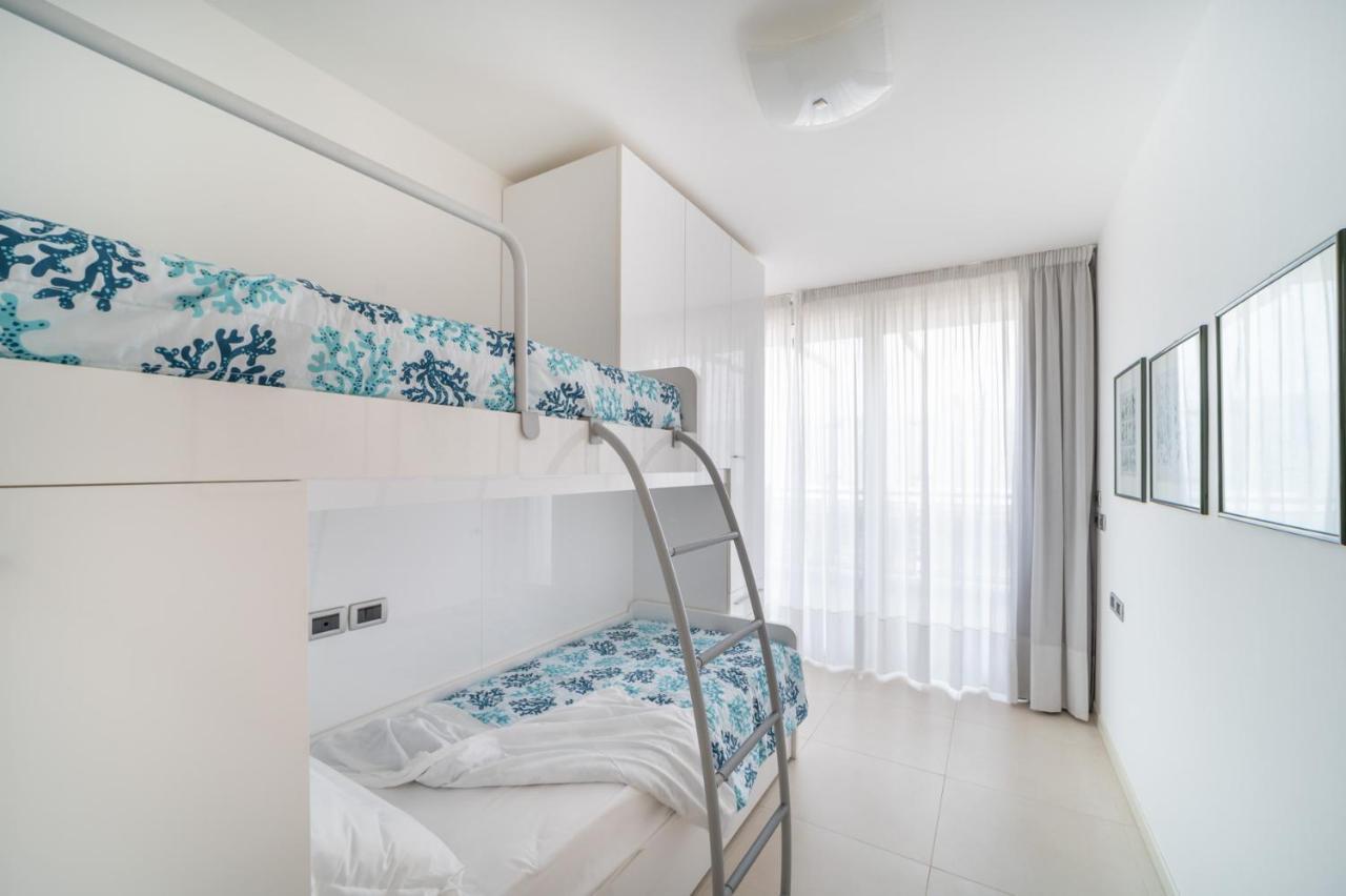 Residenza Ore Felici Lignano Sabbiadoro Exteriör bild