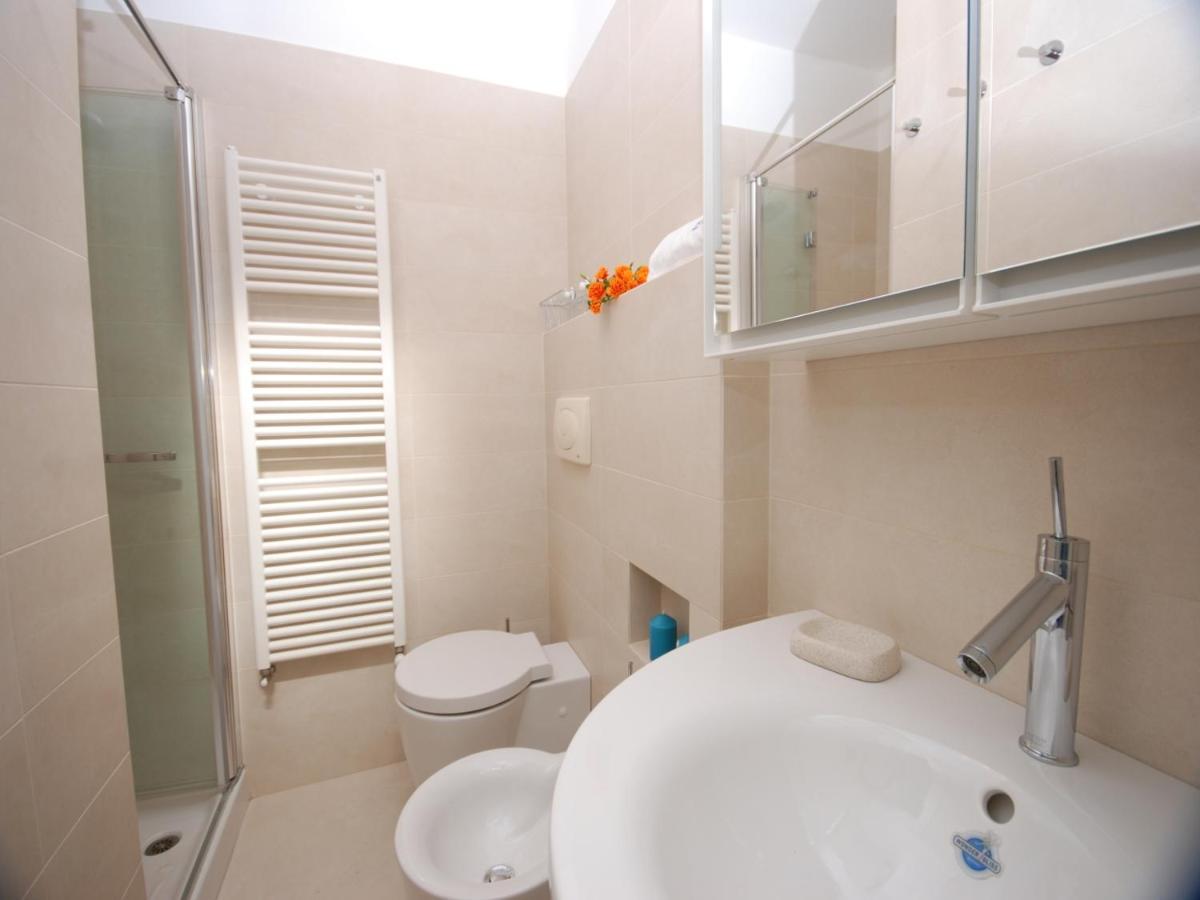 Residenza Ore Felici Lignano Sabbiadoro Exteriör bild
