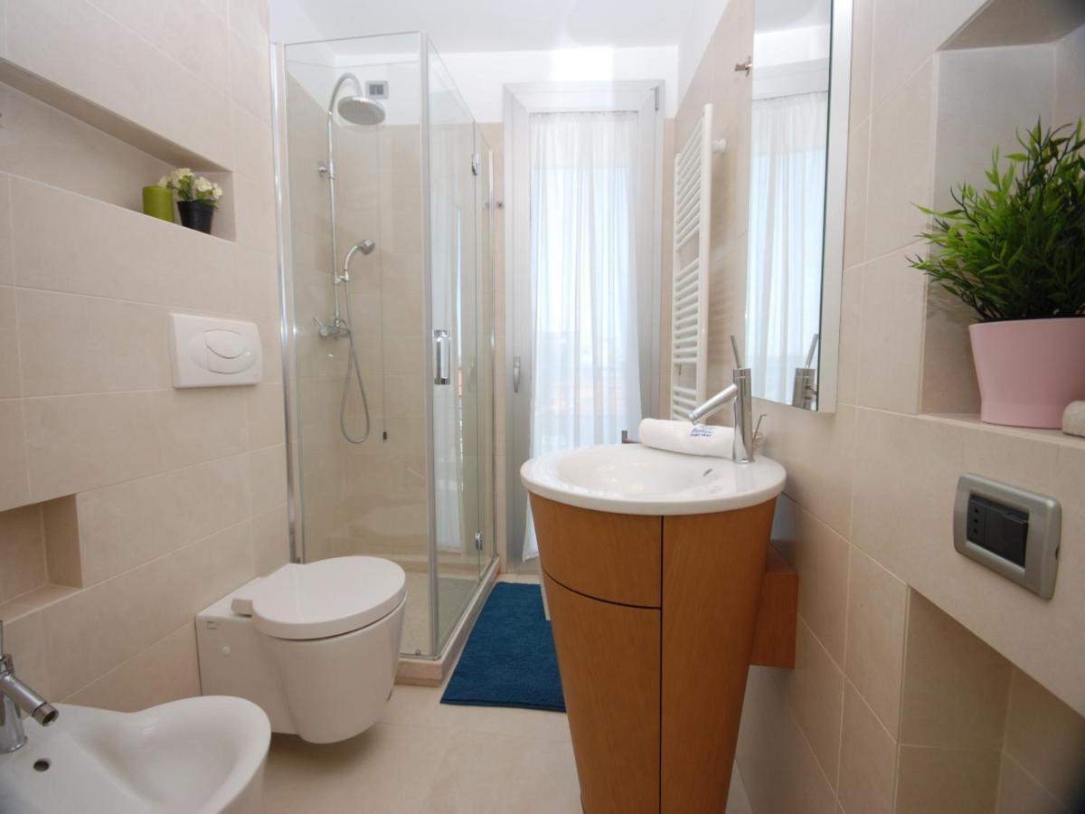 Residenza Ore Felici Lignano Sabbiadoro Exteriör bild