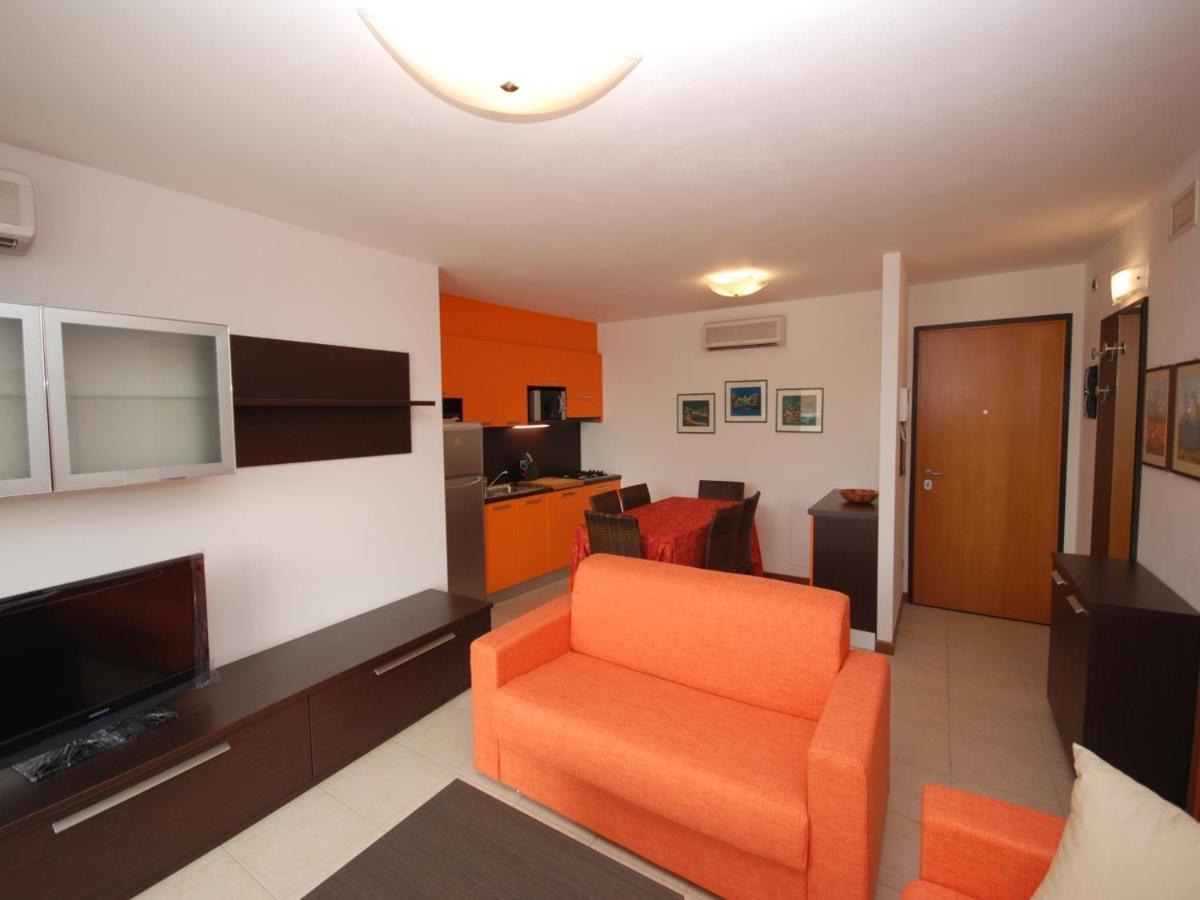 Residenza Ore Felici Lignano Sabbiadoro Exteriör bild